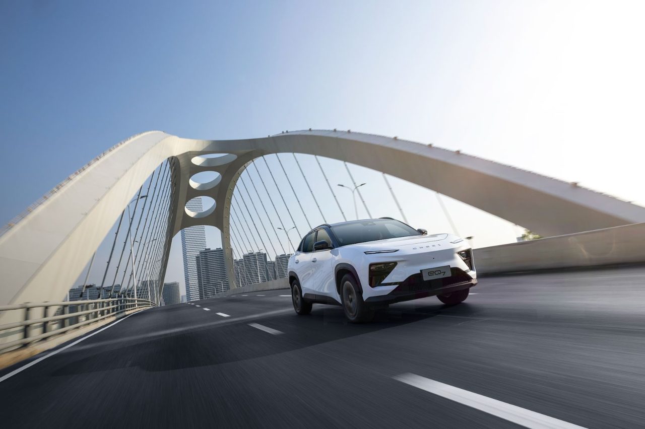 CHERY EQ7 — vista 3
